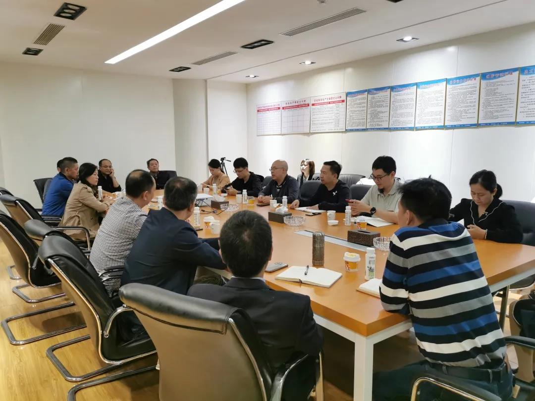 強化集團化管理 打造百億級皇氏——皇氏乳業(yè)集團高管團隊赴皇氏優(yōu)氏公司調研、交流、指導